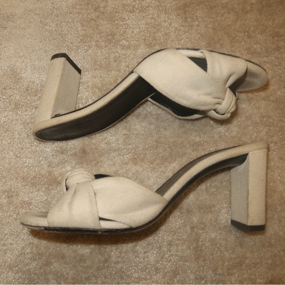 Yves Saint Laurent Cream Knotted Heels - Picture 1 of 3